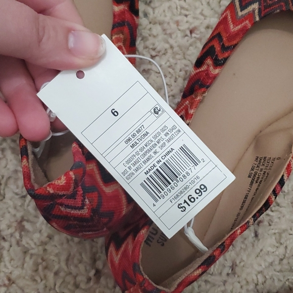 Mossimo chevron flats - Picture 3 of 3